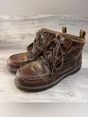 Dr. Martens Chuck Chukka Boots Mens 11 Brown Distressed Leather Lace Up AirWair